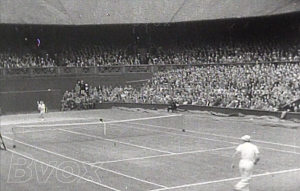 1946-Yvon Petra gagne Wimbledon en battant en finale l’Australien Geoff Brown.