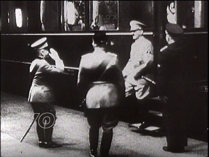 1948- Victor Emmanuel III rencontre Adolf Hitler.