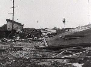 1er avril 1946- Un tsunami ravage Hawaï.