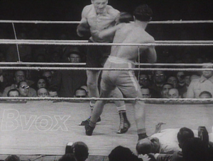 Juin 1952- Peter Müller met l’arbitre knock-out