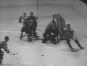 1952- Hockey sur glace : rencontre amicale Allemagne – Pays-Bas.