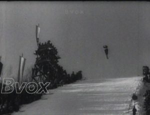 1952- Ski : Championnat de sauts en Autriche.