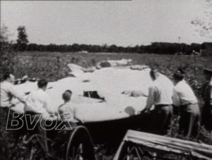 1949- OVNI : Découverte des débris d’un hélicoptère d’un modèle inusité.