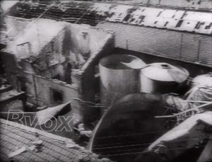1949- Un incendie a détruit une distillerie de la région de Paris.